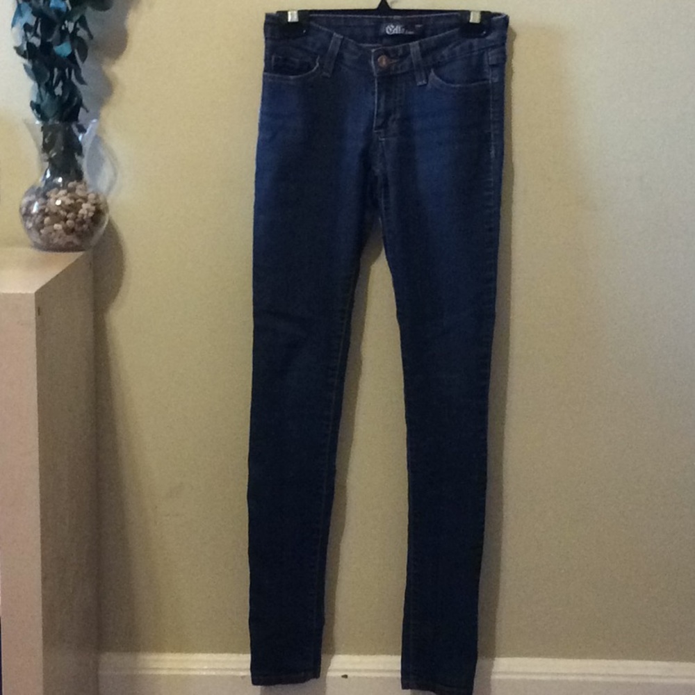 Skinny jeans